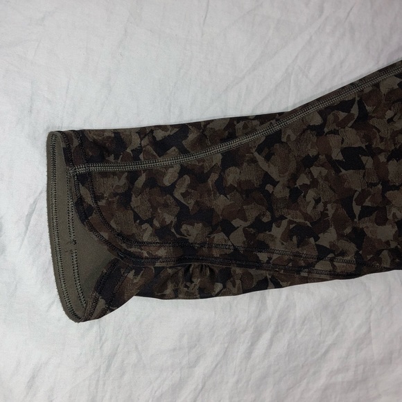 RARE Lululemon top speed run mystic jungle camo - Picture 6 of 8